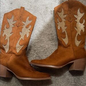 Wild Pair Brown Western Heeled Boots